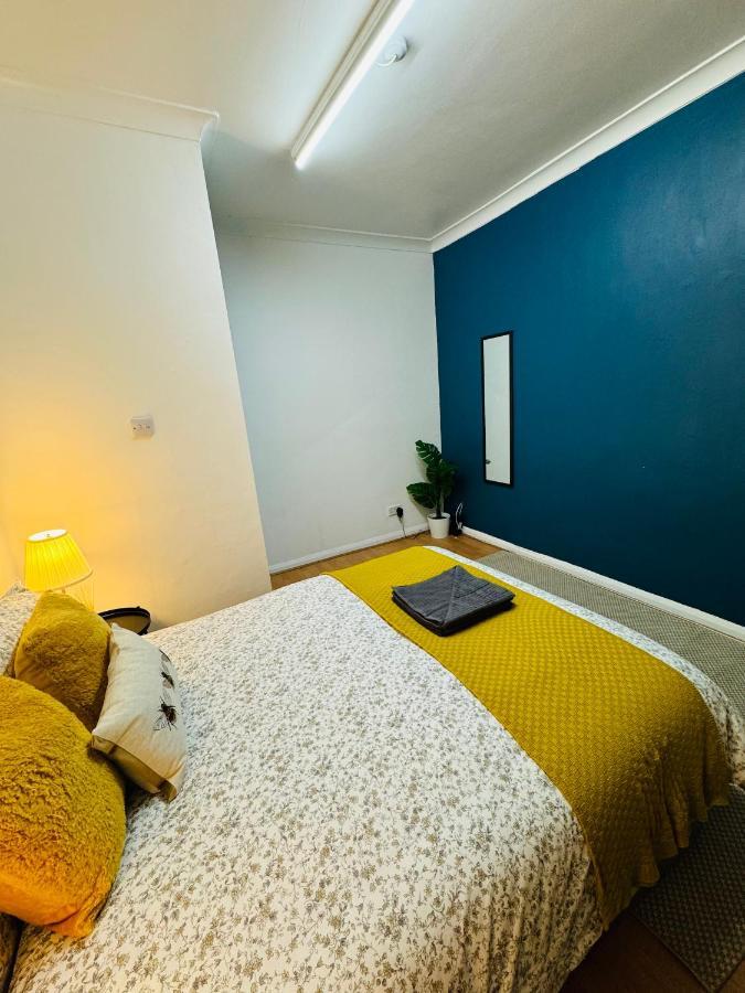 2 Bedrooms House Near Central London Exterior foto