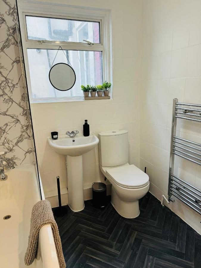 2 Bedrooms House Near Central London Exterior foto