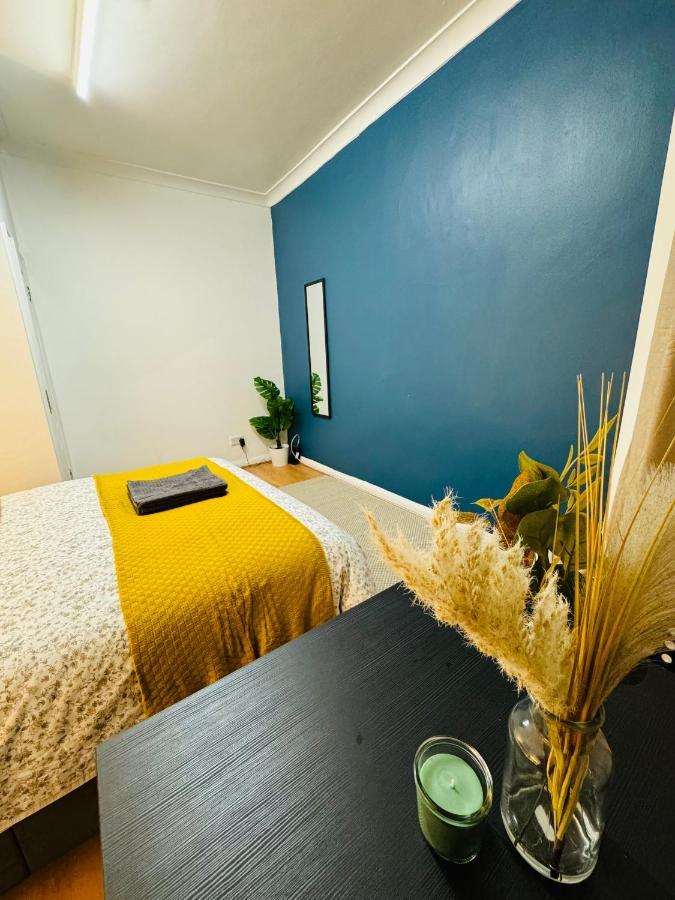 2 Bedrooms House Near Central London Exterior foto