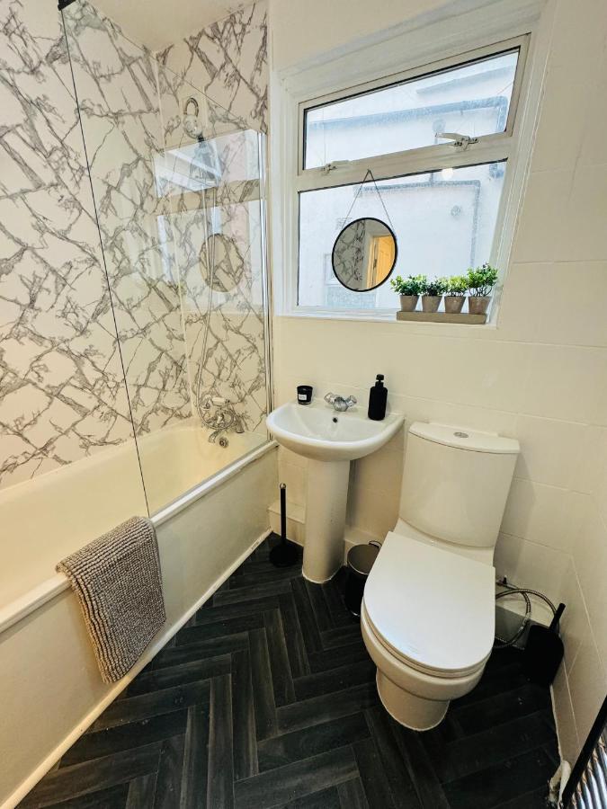 2 Bedrooms House Near Central London Exterior foto