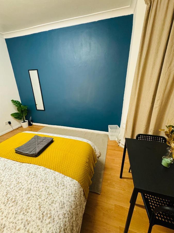 2 Bedrooms House Near Central London Exterior foto